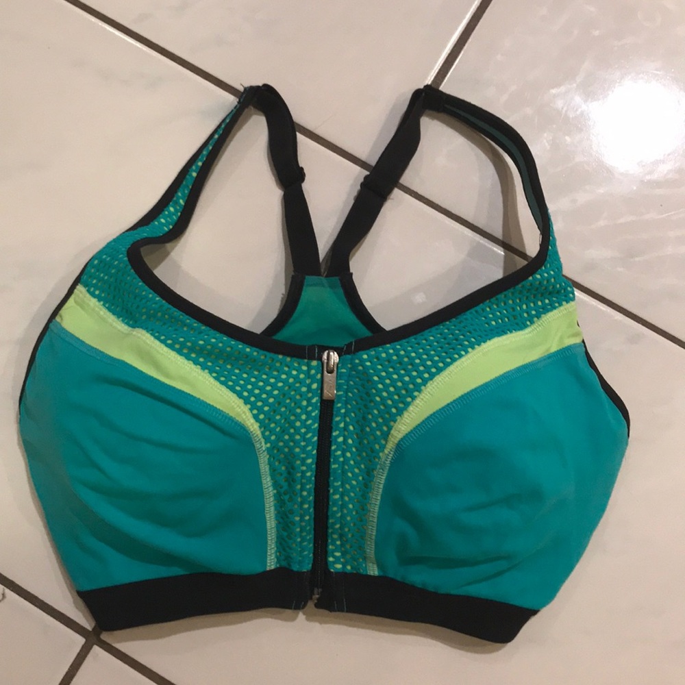 VSX Sport sports bra 34D